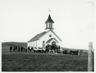 New church and congregation/ Église et paroissiens