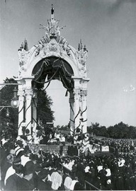 La messe sur les Plaines à l'occasion du Tricentenaire de la ville de Québec