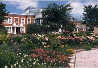 Résidences en bordure du jardin Jeanne-D'Arc