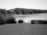 [Maison au bord du lac]