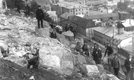 Ouvriers au travail dans le quartier du Petit Champlain