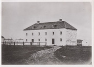 Expédition H.Y. Hind - magasin de fourrure situé à l'intérieur du Fort Lower ou Stone, Fort Garry, Manitoba