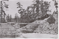 Premier pont au-dessus de la gorge, Victoria Arm, Colombie-Britannique