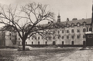 La cour du Vieux Séminaire de Québec vers 1925