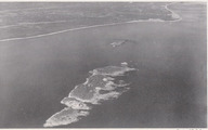 Vue aérienne de l'Ïle aux Oeufs et de la Pointe aux Anglais à marée haute