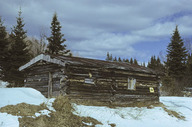 Camp de bûcheron abandonné, rivière à Pierre