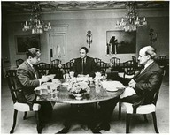 Dîner d’affaires au 24 Sussex Drive, Ottawa, Ontario. Les trois colombes.
De gauche à droite : Jean Marchand, Pierre-Elliot Trudeau et Gérard Pelletier.
