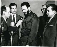 Visite de Castro à Montréal 
C. Dupras, René Lévesque, F. Castro, Raymond Daoust
