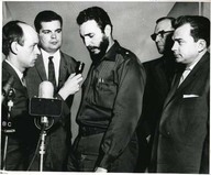 Visite de Castro à Montréal 
C. Dupras, René Lévesque, F. Castro, Raymond Daoust
