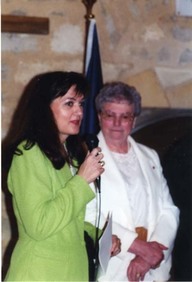 Cérémonie à la poudrière St-Luc à Brouage.
Mme Renée Ouellette, responsable des affaires culturelles à la délégation du Québec à Paris représentant le délégué.
Michelle Olivet