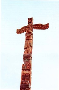 Totem. Les peuples indigènes, canada 1972.